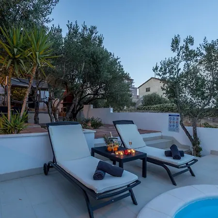 Holiday home Komplex Oliva Mit Pool Und Grossem Garten