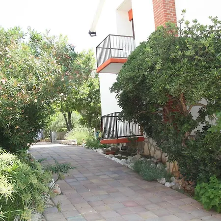 Komplex Oliva Mit Pool Und Grossem Garten * Stari Grad (Hvar)