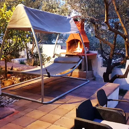 Komplex Oliva Mit Pool Und Grossem Garten Holiday home Stari Grad (Hvar)
