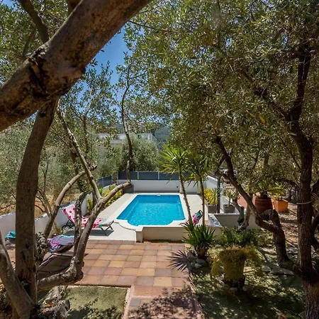 Komplex Oliva Mit Pool Und Grossem Garten Holiday home Stari Grad (Hvar)